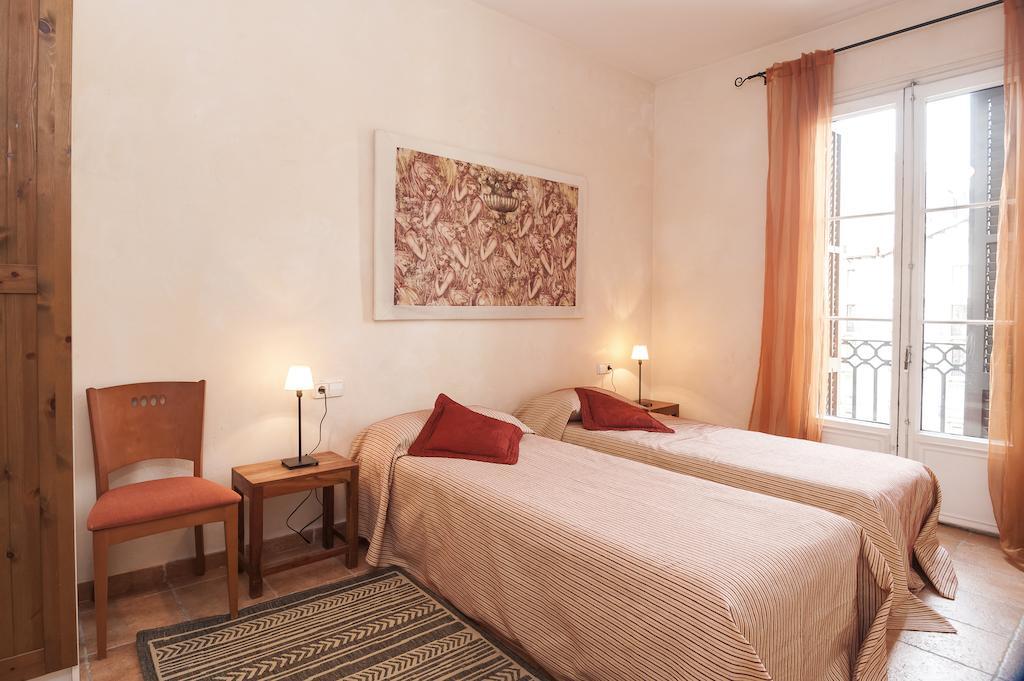 Gaudi Apartment 9 Barcelona Buitenkant foto